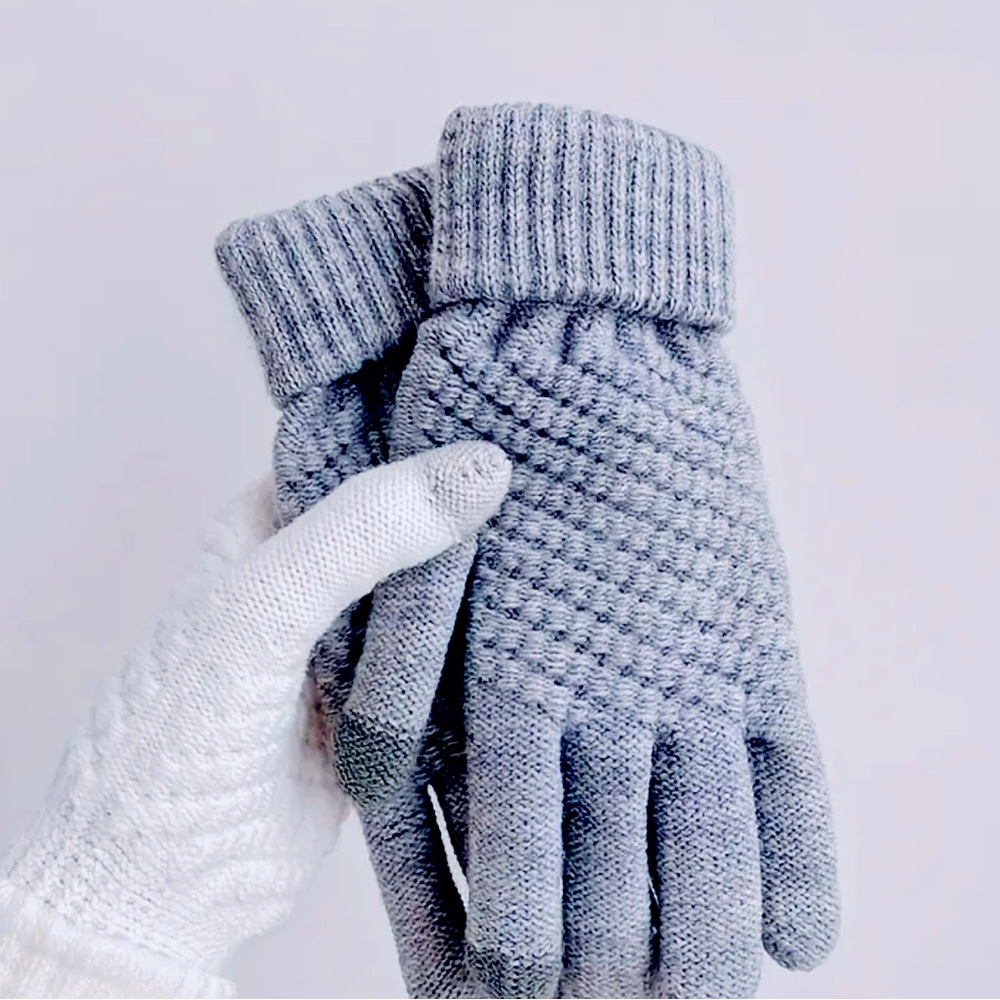 New - Winter Warm Touch Screen Knit Gloves - OS - Gray